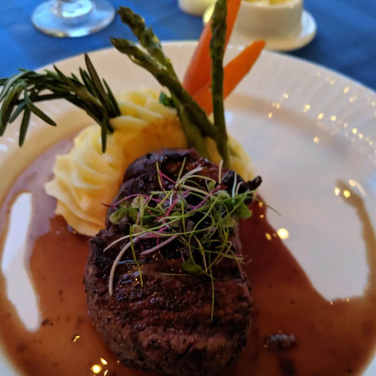 Filet Mignon with Mashed Potatoes