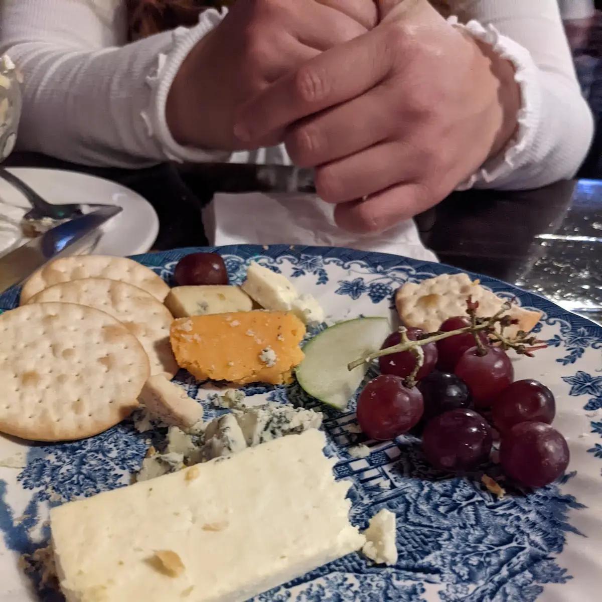 English Cheese & Crackers