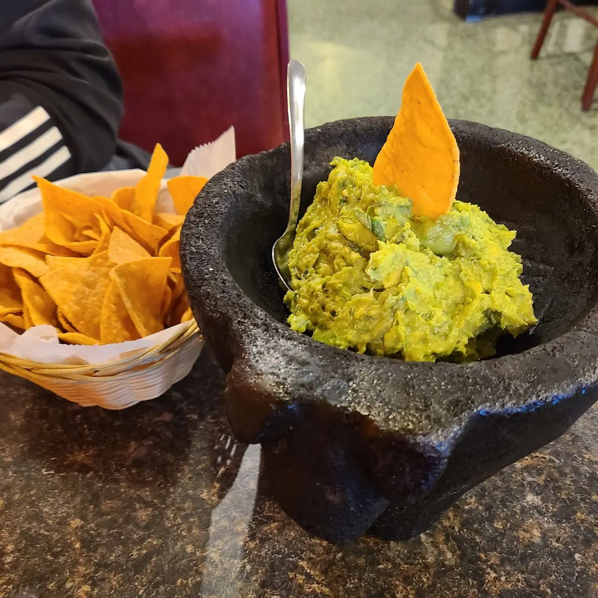 Side of 4oz Guacamole Chips