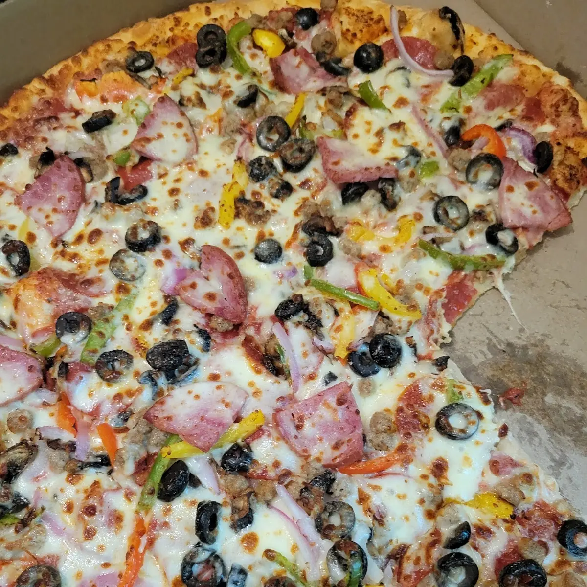 Athena's Olive Pizza
