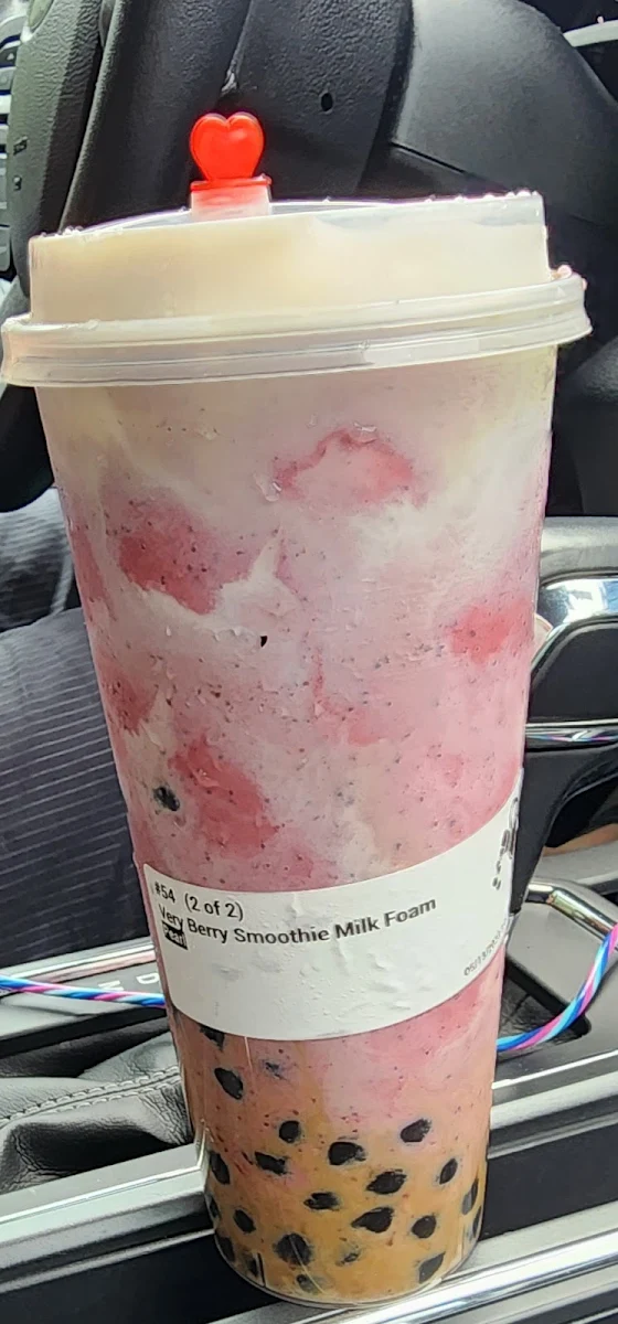 Strawberry Green Tea & Milk Foam