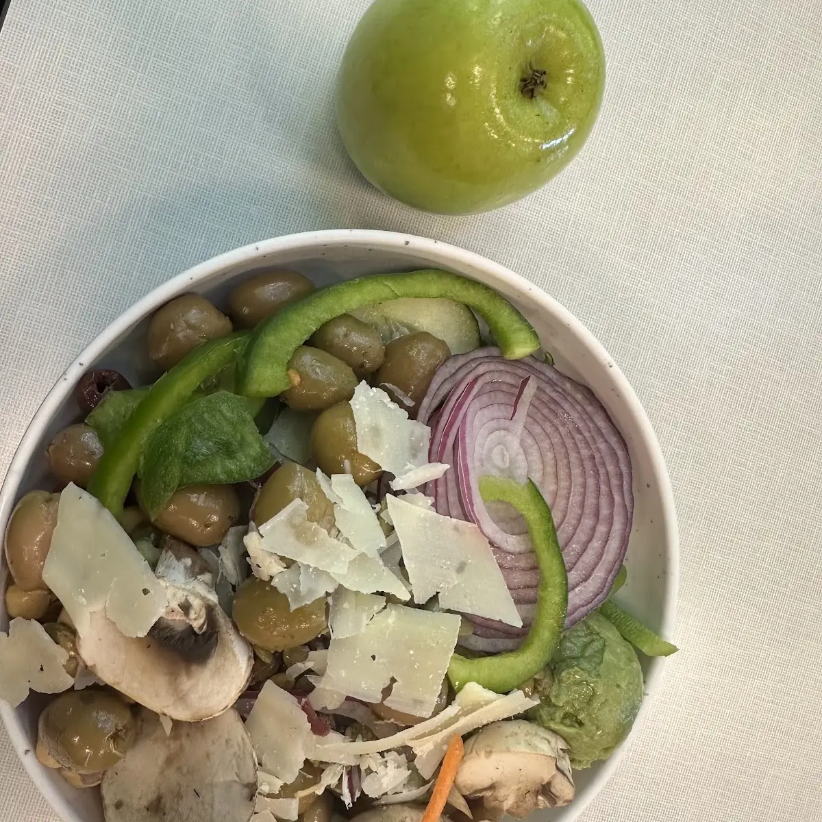 Salad Bat