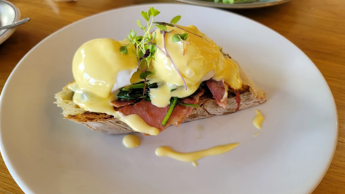 Eggs Benedict, Academy