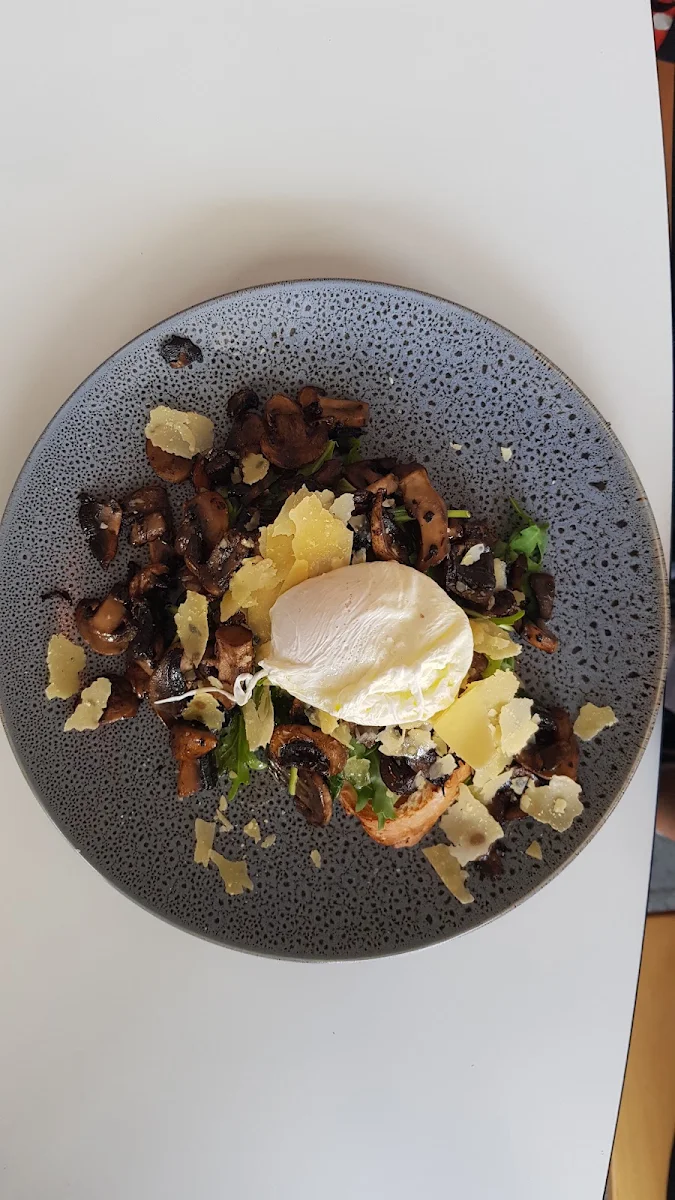 Mushroom Bruschetta, Academy