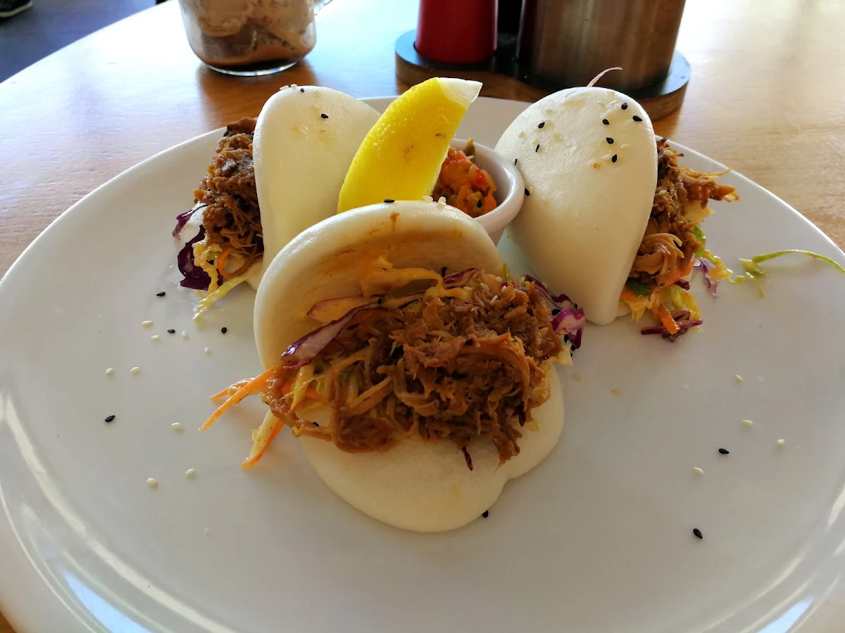 Pulled Pork Bao, Academy