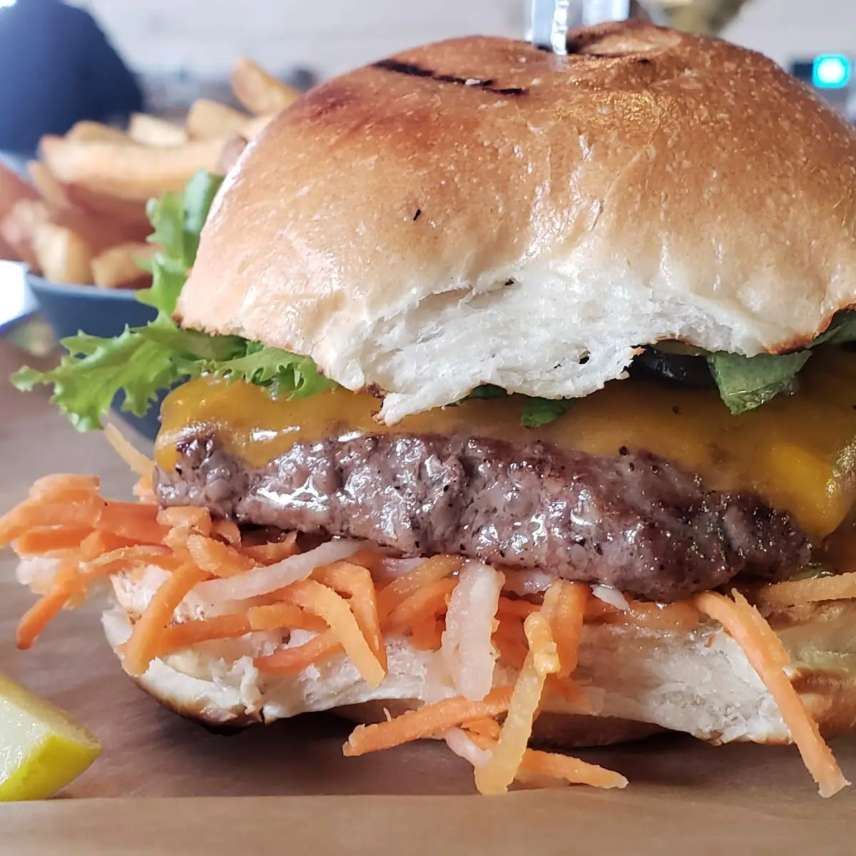 Beef Bahn MI Burger