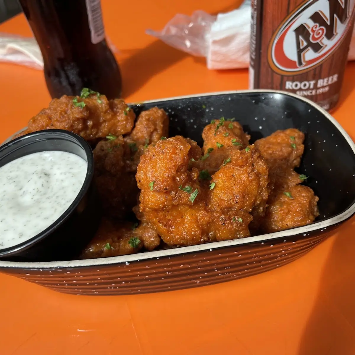 [The Bird's Nest] Buffalo Wings & Fries
