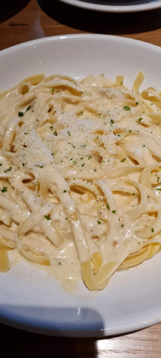 Fettuccine Alfredo