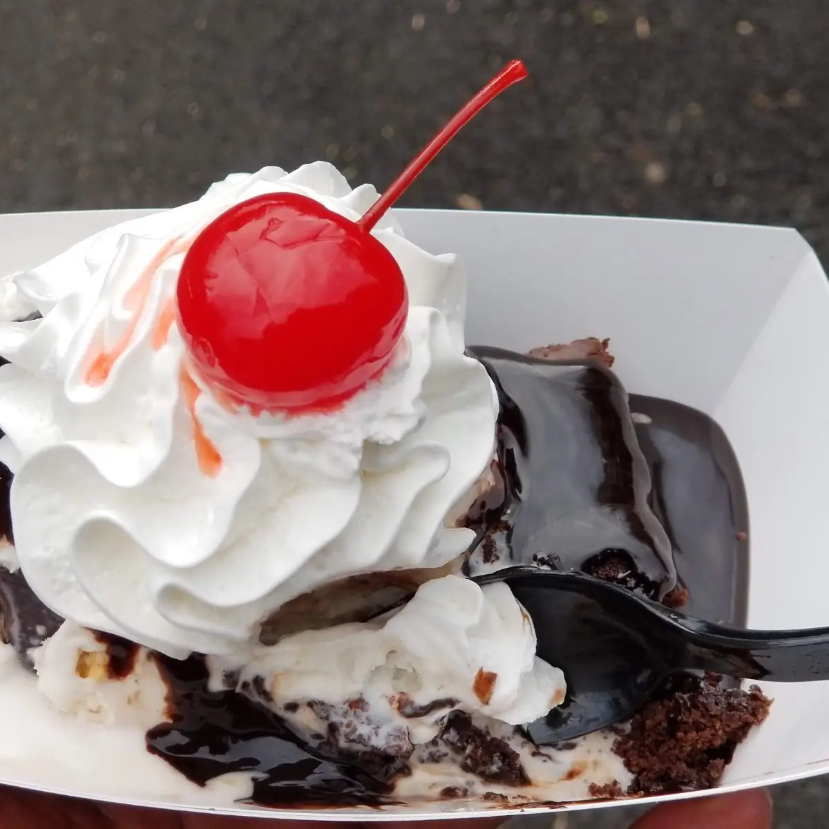 Fudge Brownie Sundae