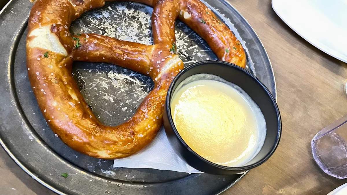 Pretzel with Cheese Sauce