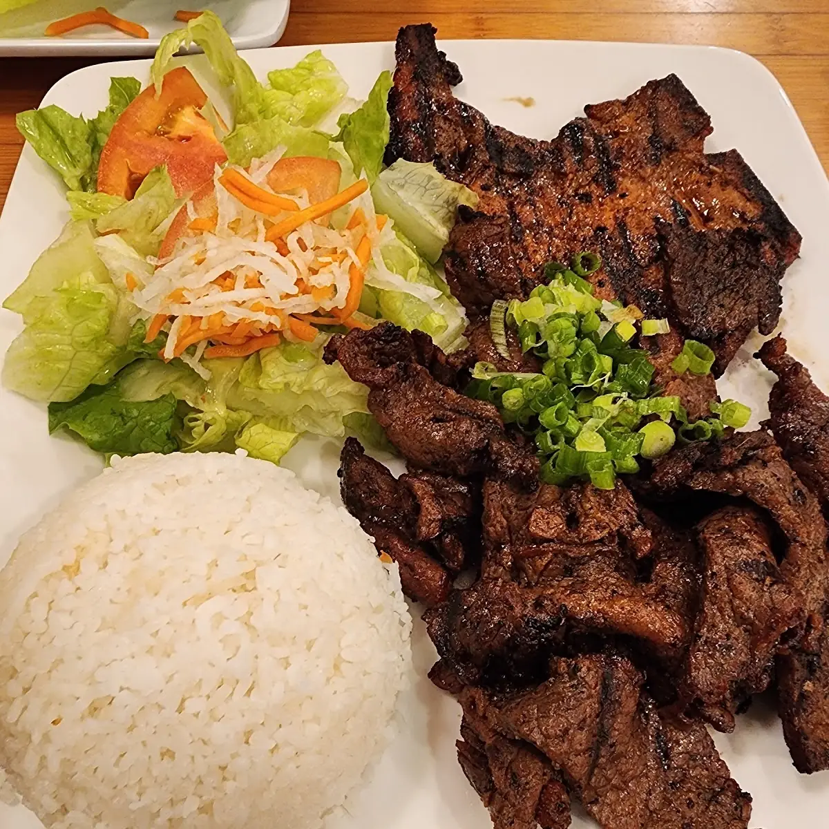 C12- Short Rib Garlic Rice-Com Toi Suon Bo