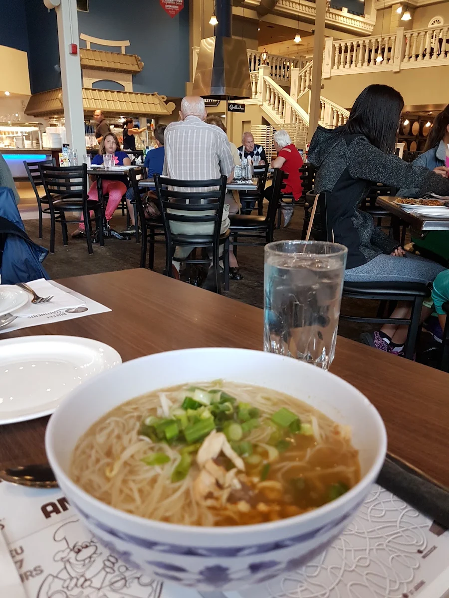 Noodle Soup, Buffet des Continents - Gatineau
