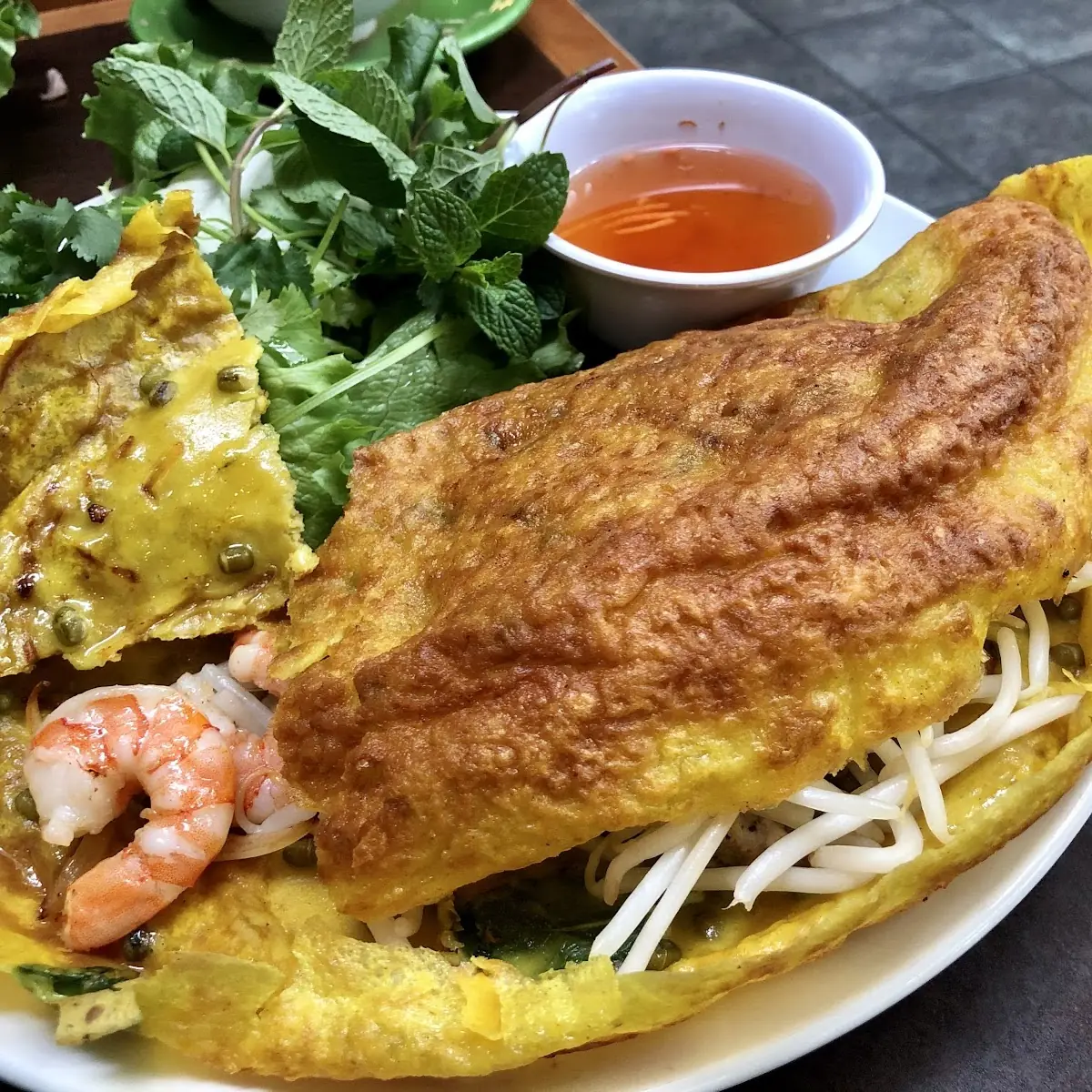 Banh Xeo - Vietnamese Crispy Crepe Roll