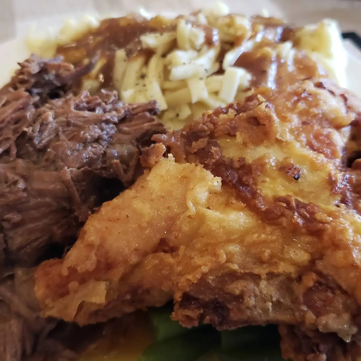 Broasted Chicken Roast Beef Et Al from Dinner Buffet