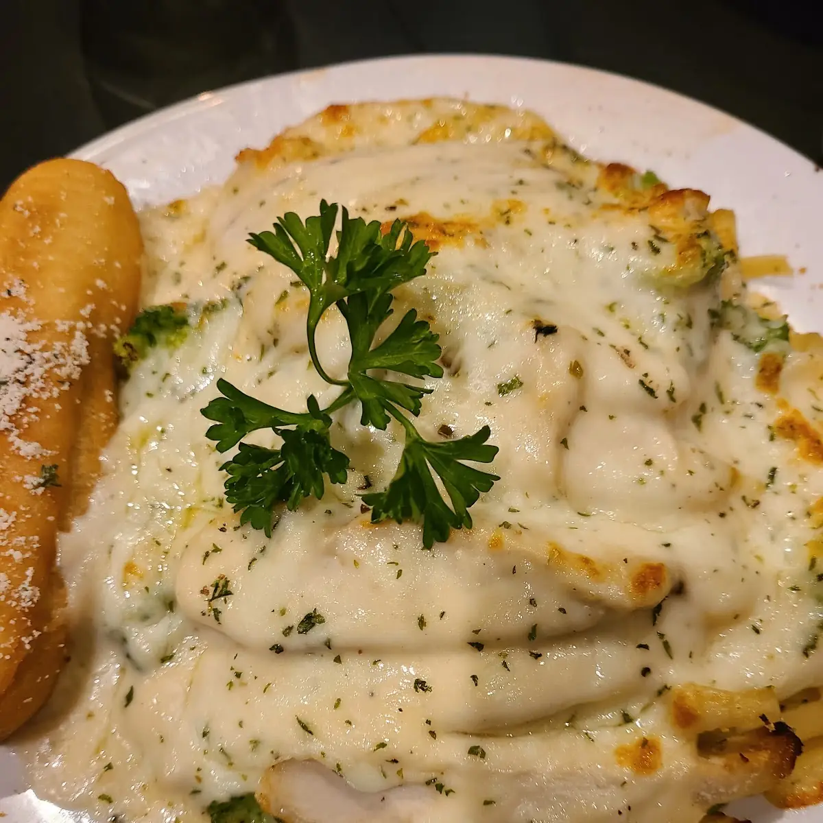 Chicken Broccoli Alfredo Pasta