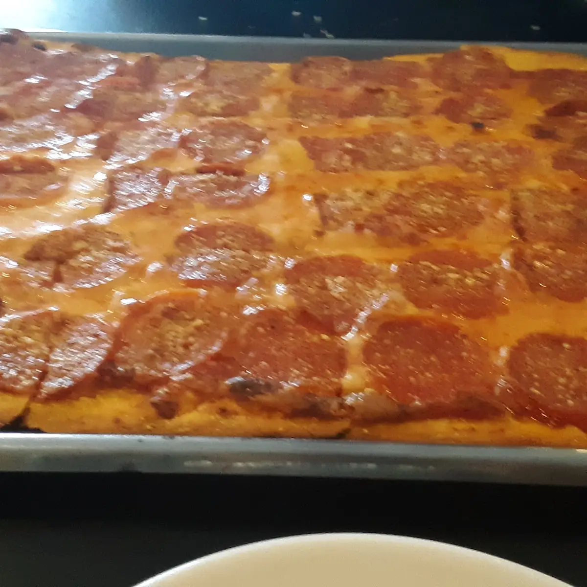 Large Pepperoni Pizza