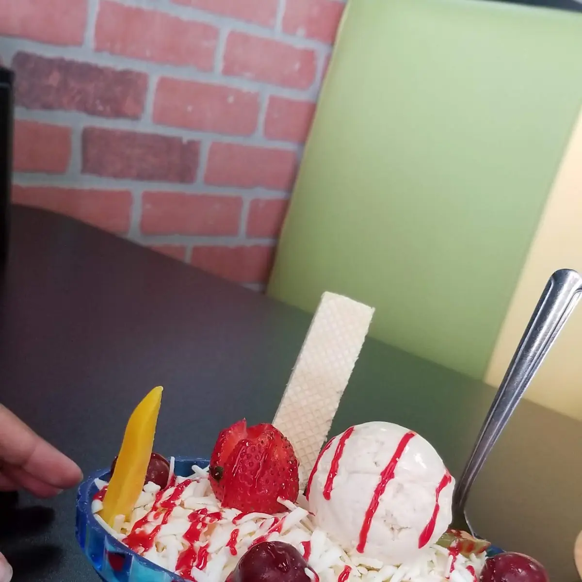 Strawberry Sundae