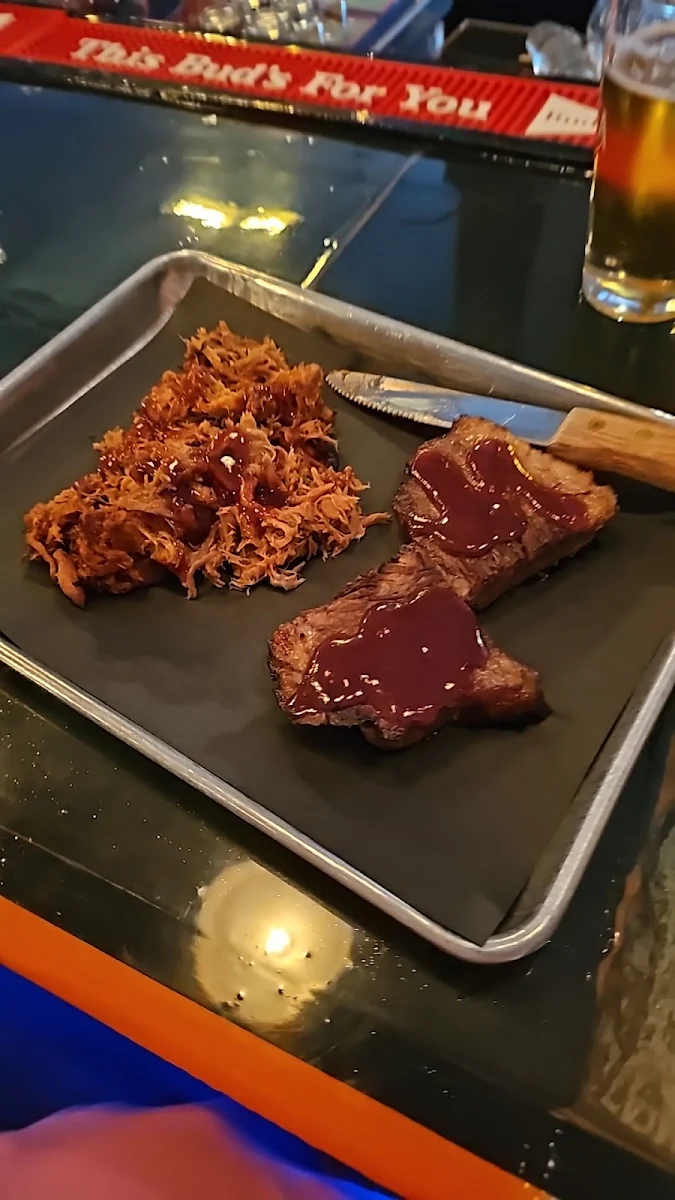 Brisket Pulled Pork Combo