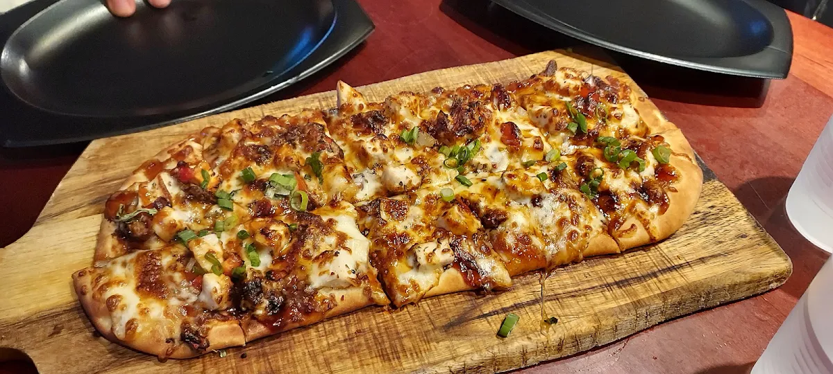 Buffalo Chipotle Flatbread Pizza