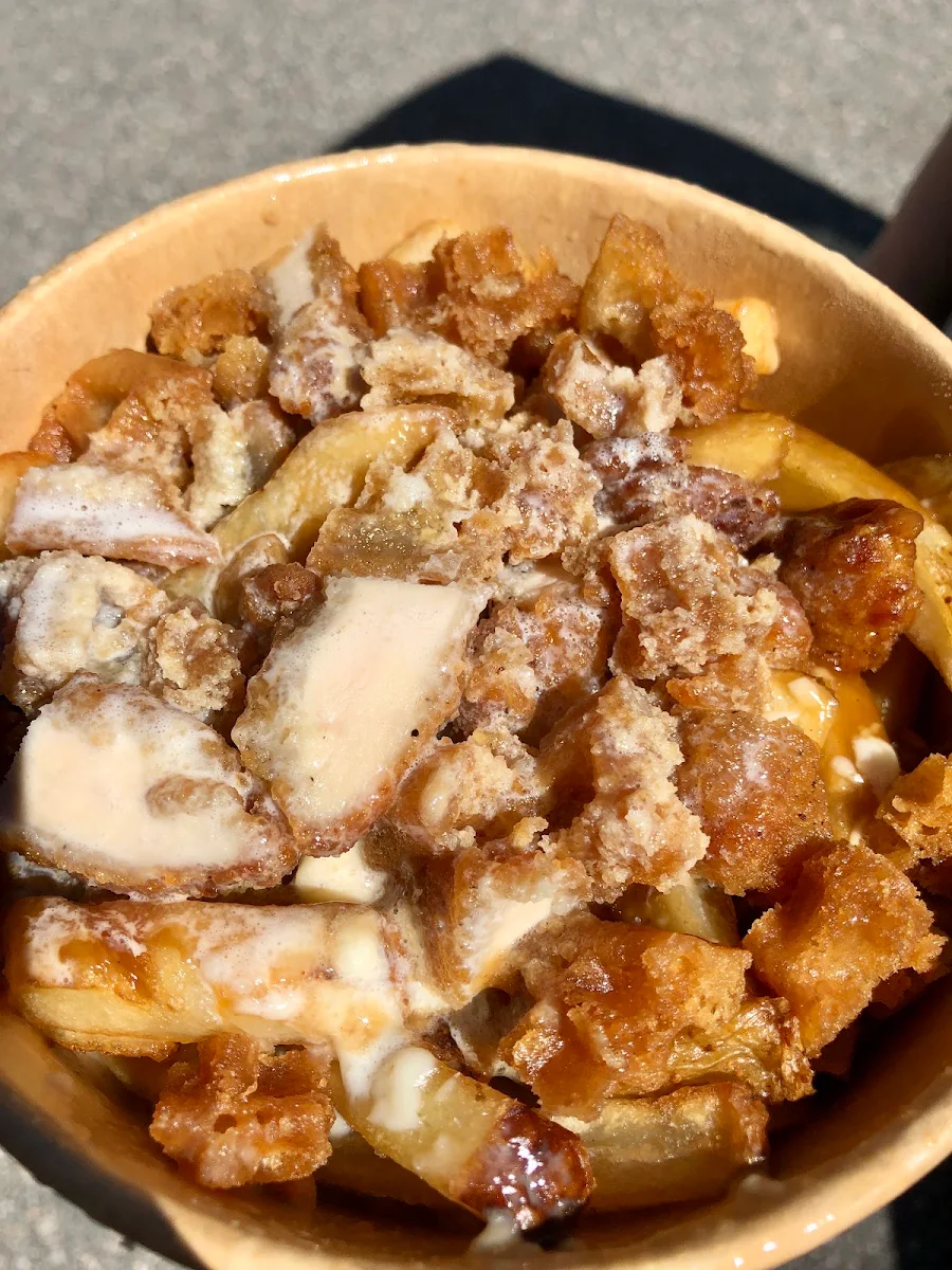 Chicken & Waffle Poutine