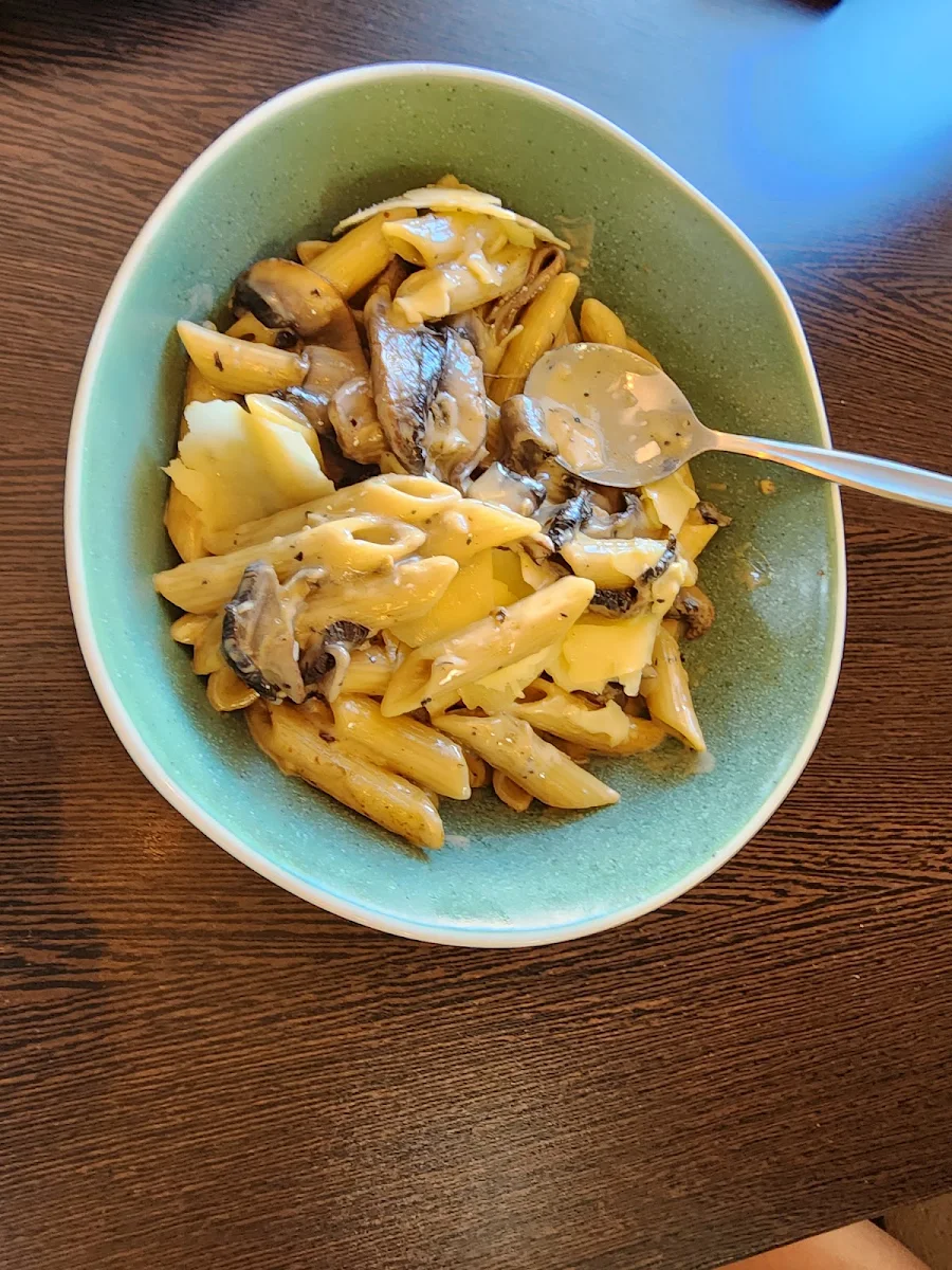 Pasta Mushroom and Cheese, Caffe Primo