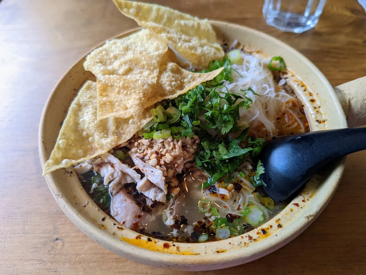 Thai Boat Dry Noodles, Paddler, Thai boat noodles