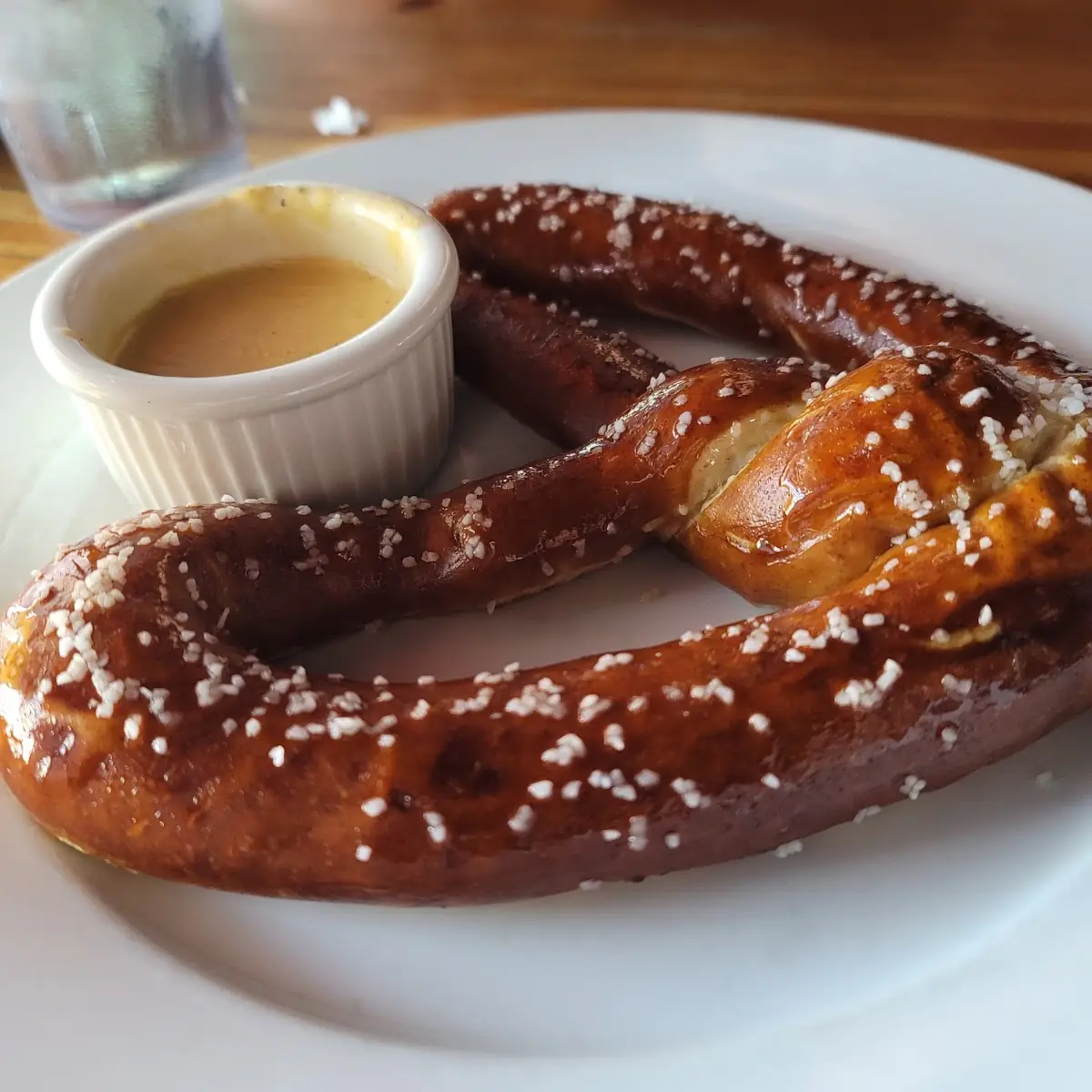 Giant Pretzel & Beer Cheese