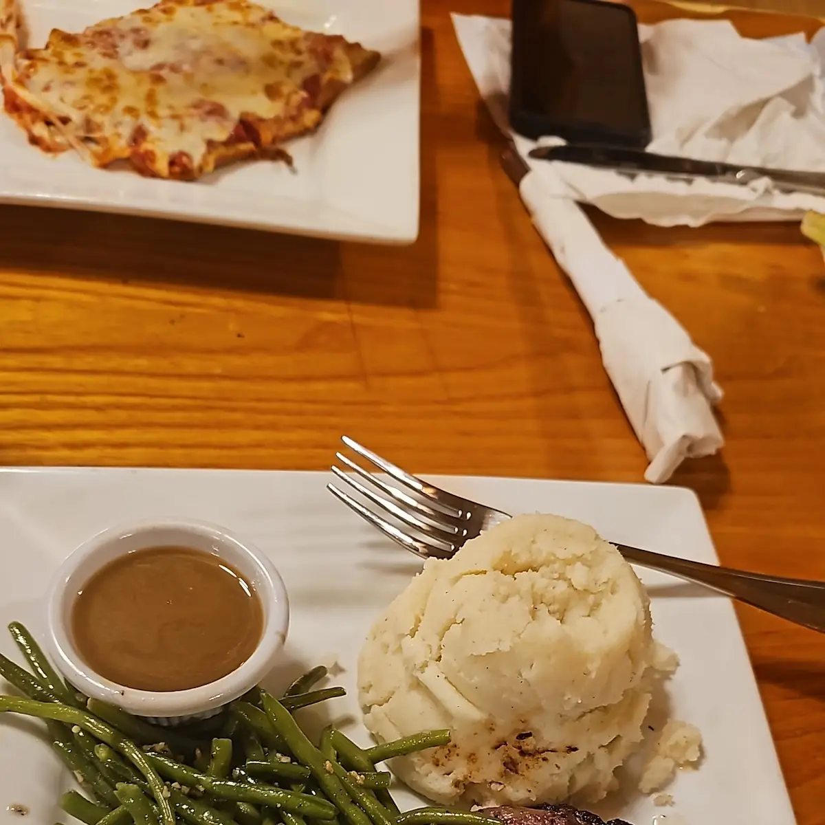 Lamb Chops w Mashed Pot Green Beans