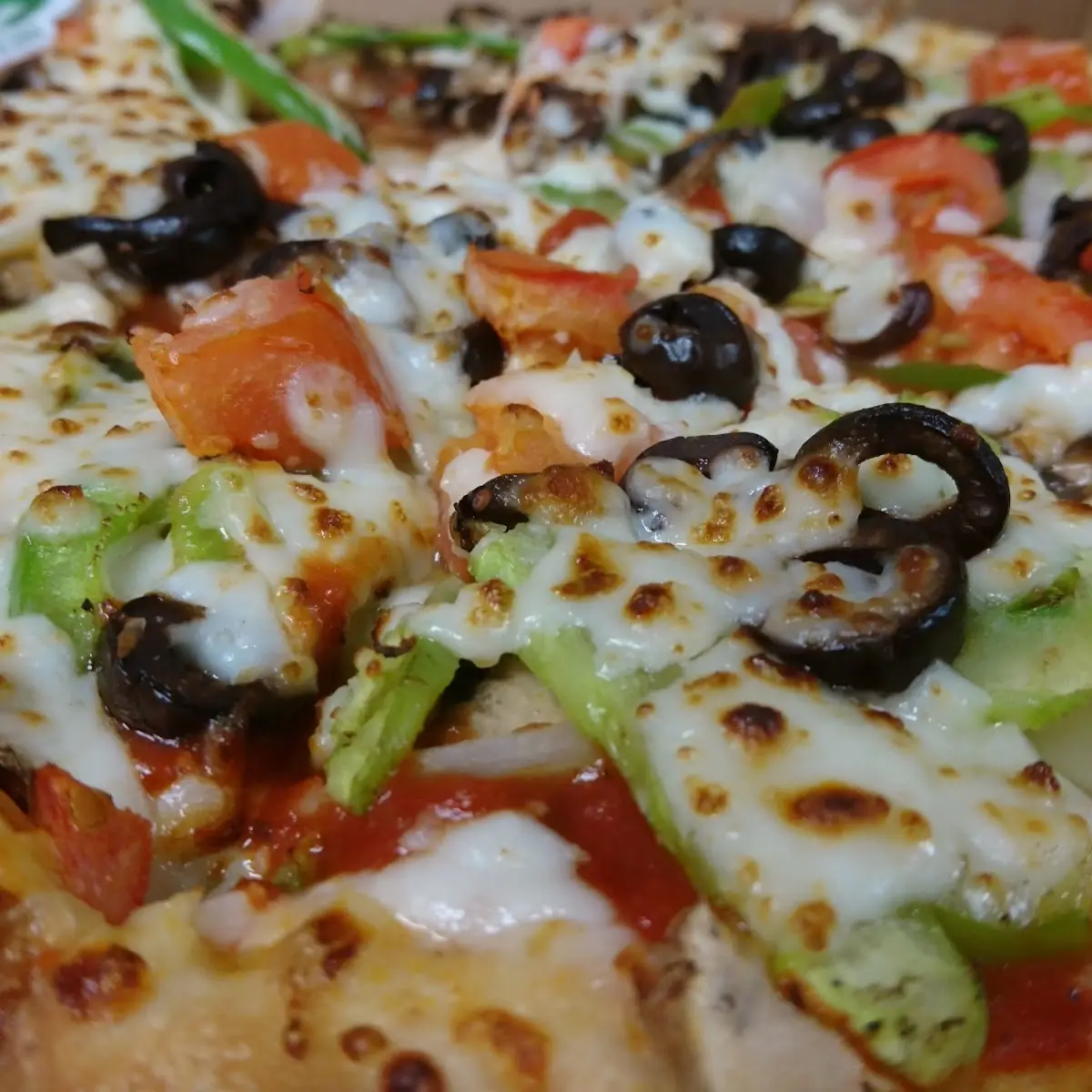 Mediterranean Veggie Pizza