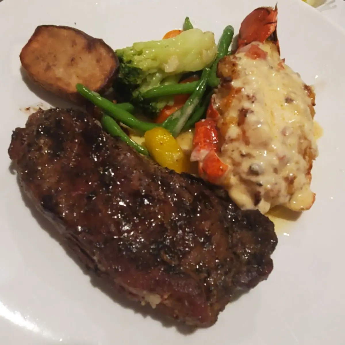 Filet Mignon & Lobster Tail