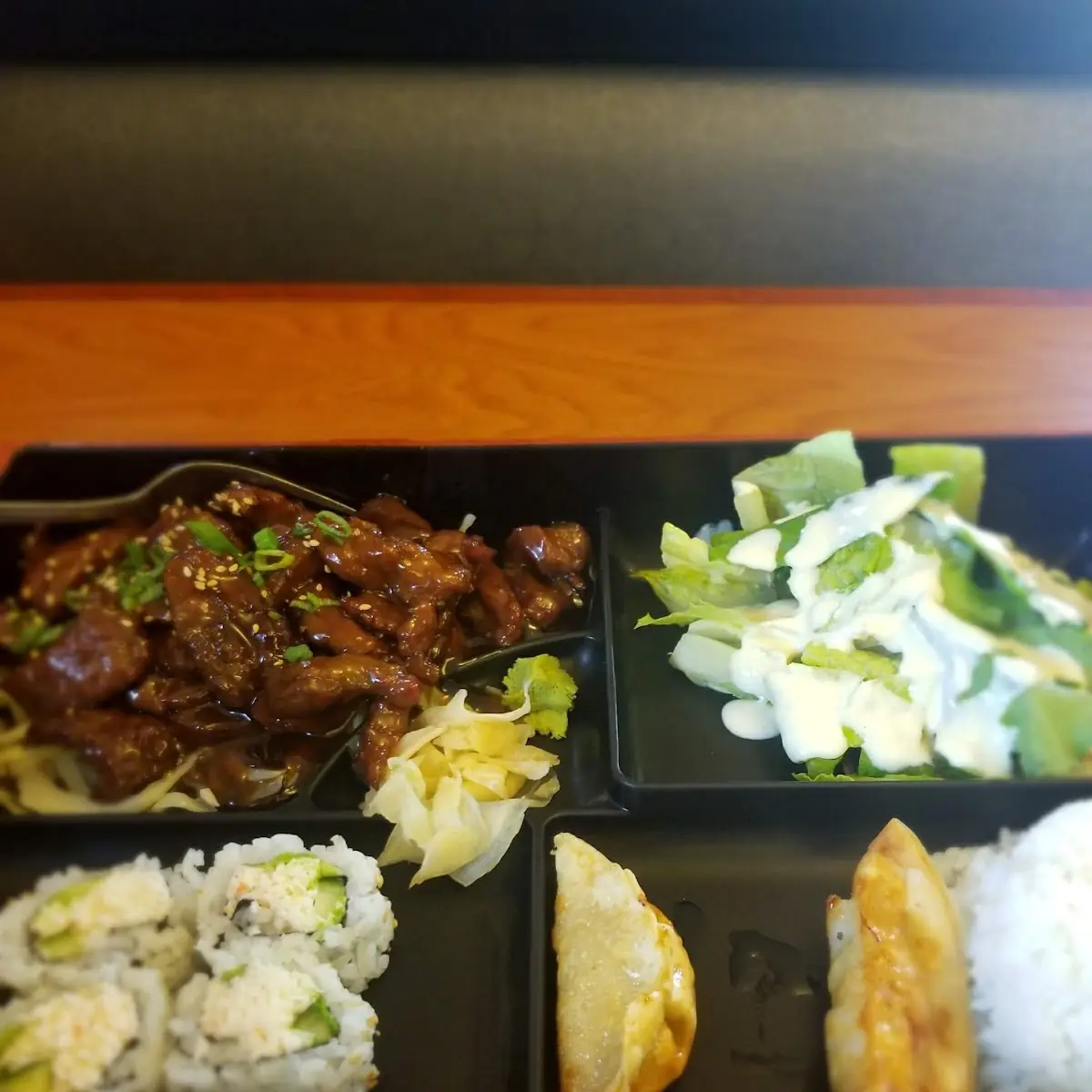 Beef Bento Box w California Roll