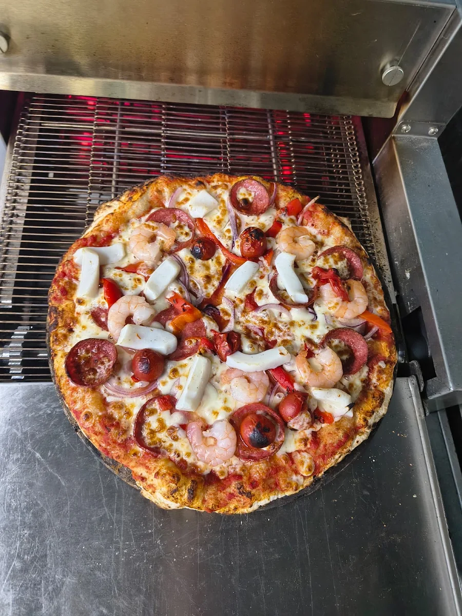 Highlights, Zeds Pizza and Pasta
