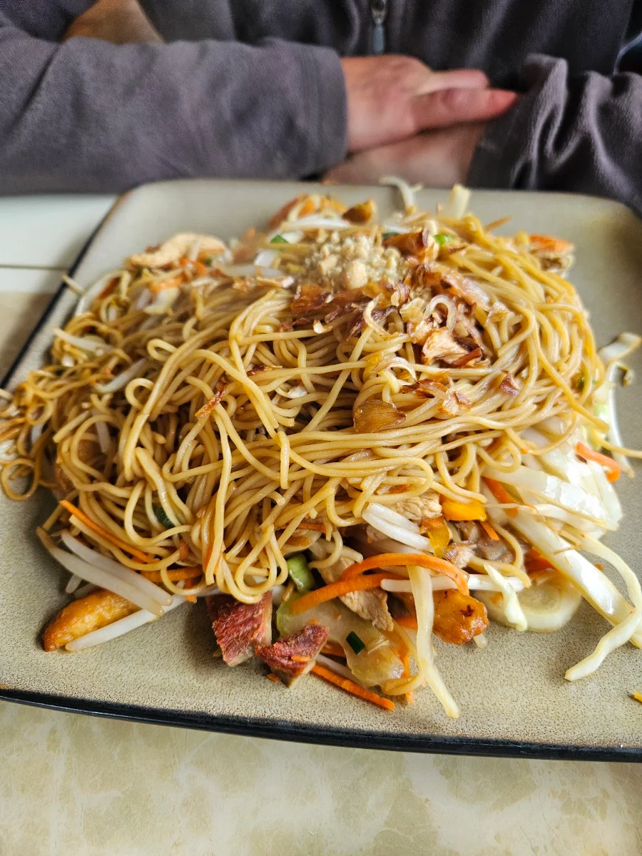 Egg Noodle Stir Fry, PHO VN Restaurant
