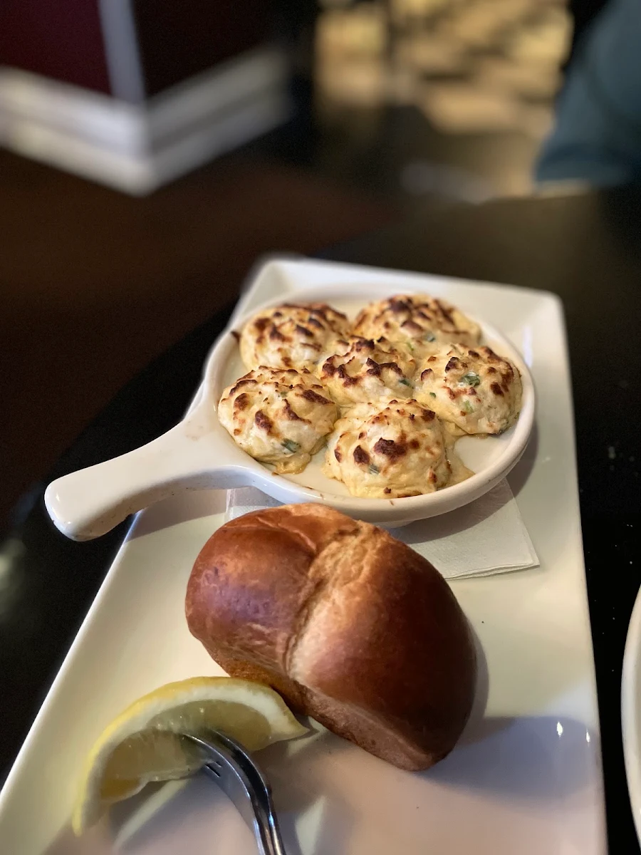 Mushrooms Neptune Garlic Cheese Bread