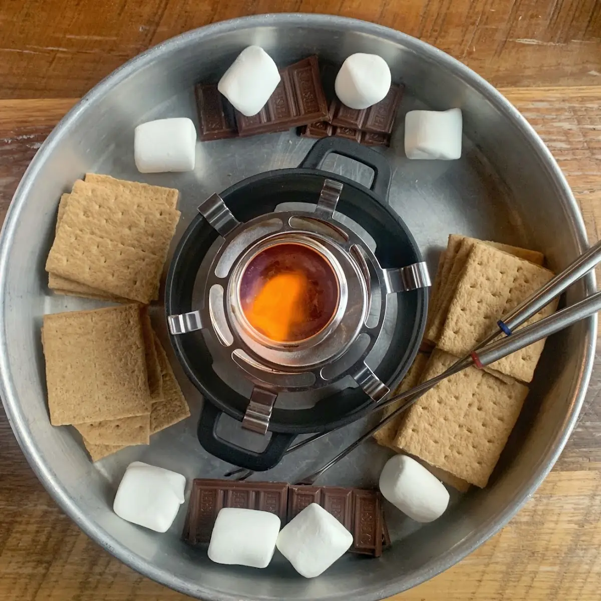 Table Side S'Mores