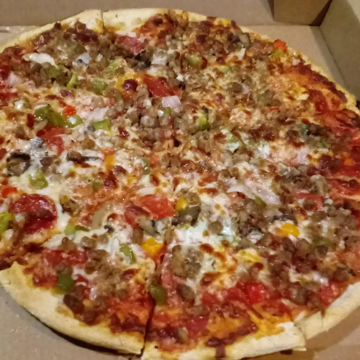 Royal Supreme Pizza