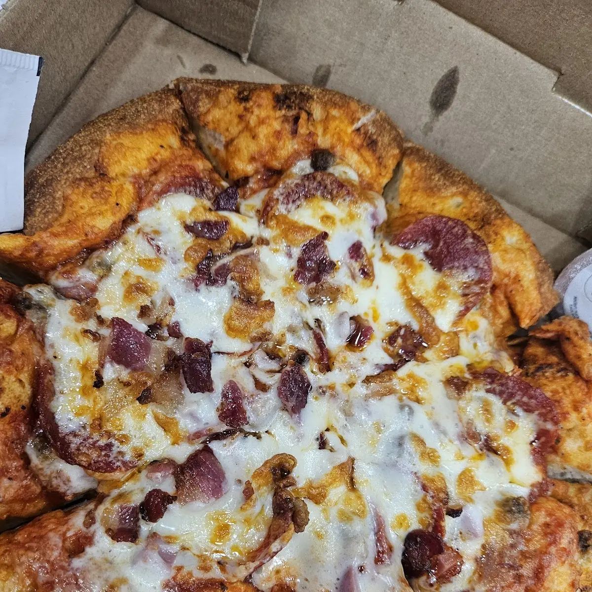 Supreme Pizza with Pepperoni and Bacon