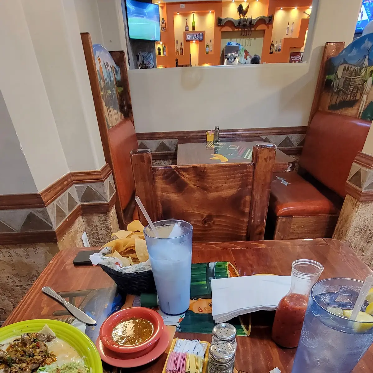 Chips Salsa and Chips