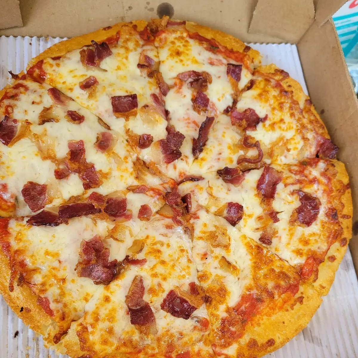 American Pan Pizza - Bacon