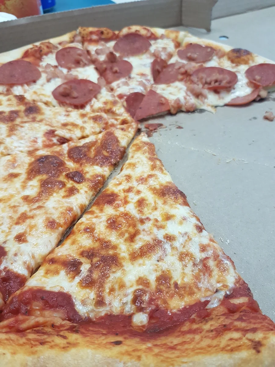 Pizza with Works