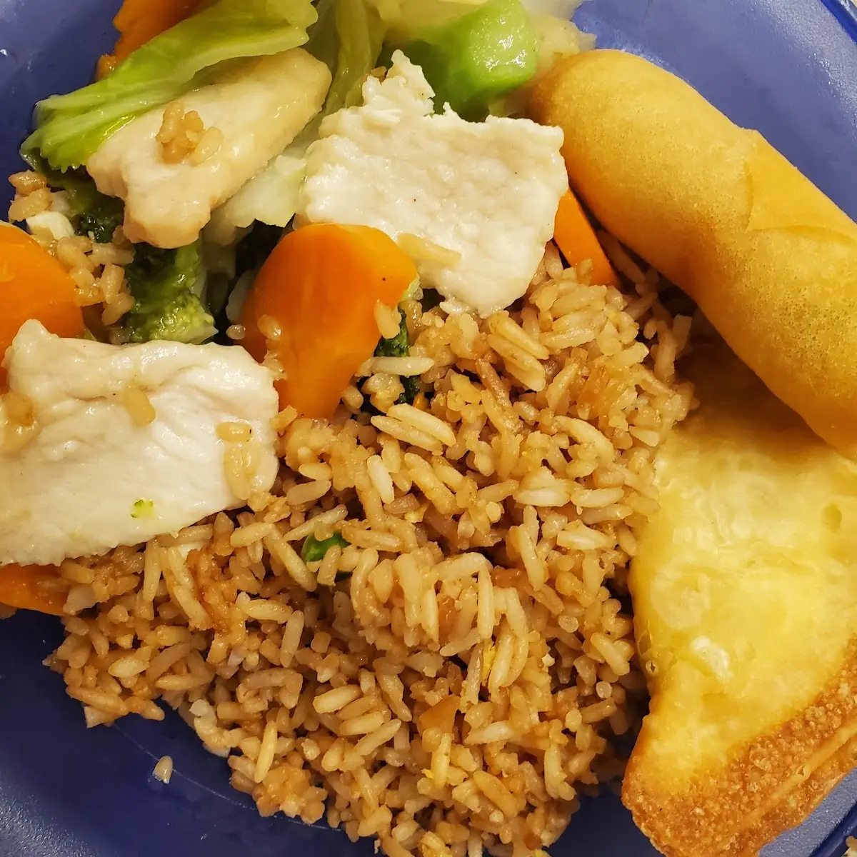 Moogoo Gai Pan with Fried Rice Spring Roll & Crab Puff