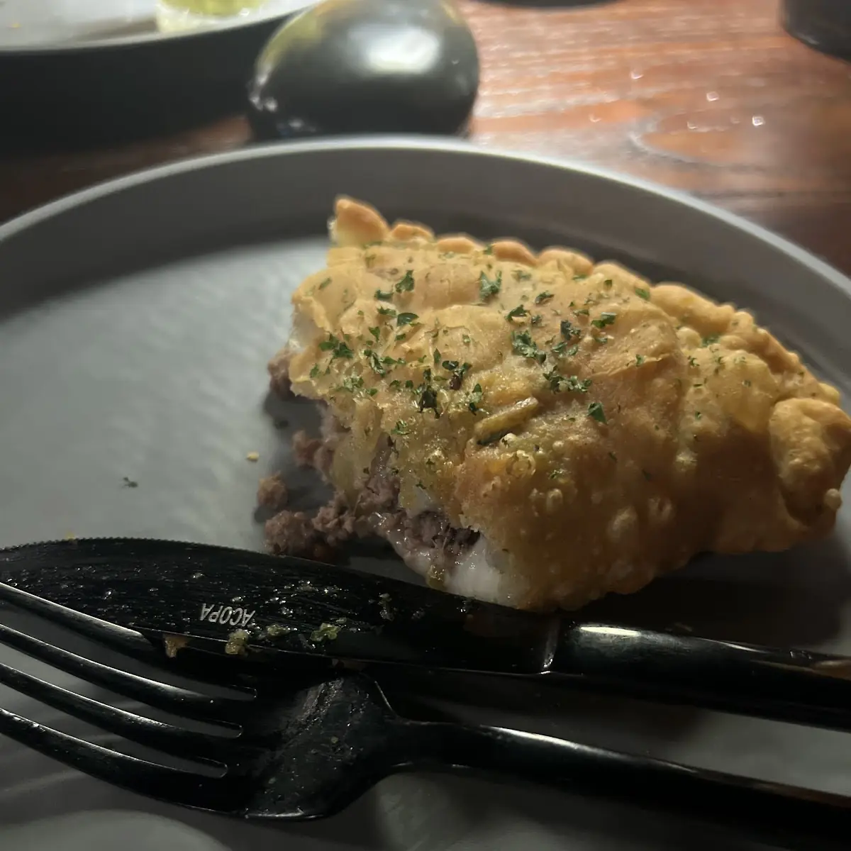 Empanada Carne Con Queso
