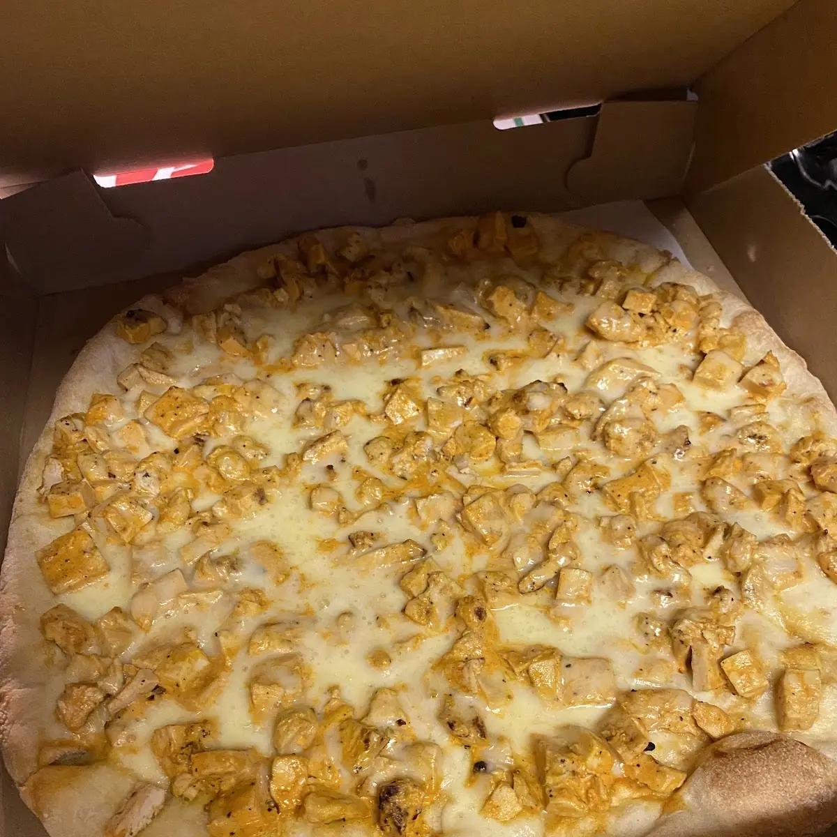 Large Buffalo Chicken Pizza 16