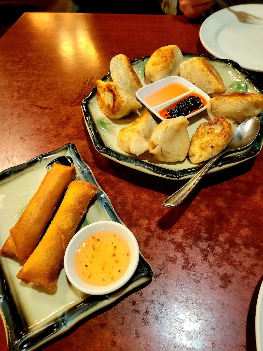 Grilled Pork Dumplings 8 Pieces