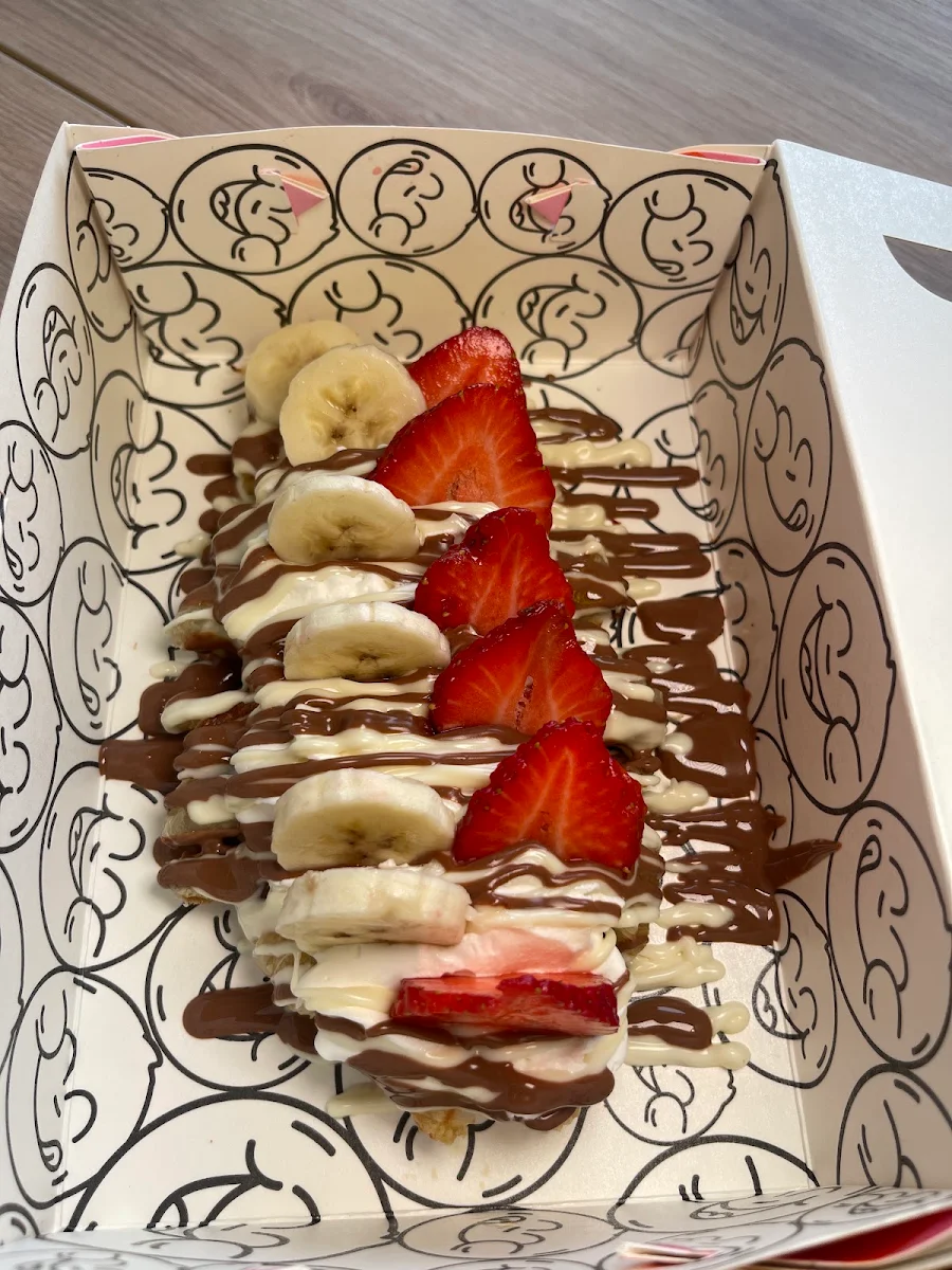 Explosion Kroffle, Lokma Desserts Oakville