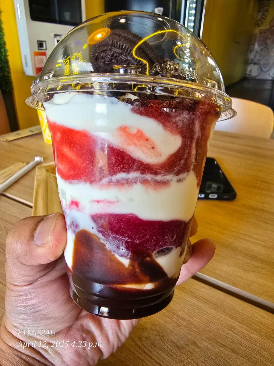 Strawberry Bueno Cup, Lokma Desserts Oakville