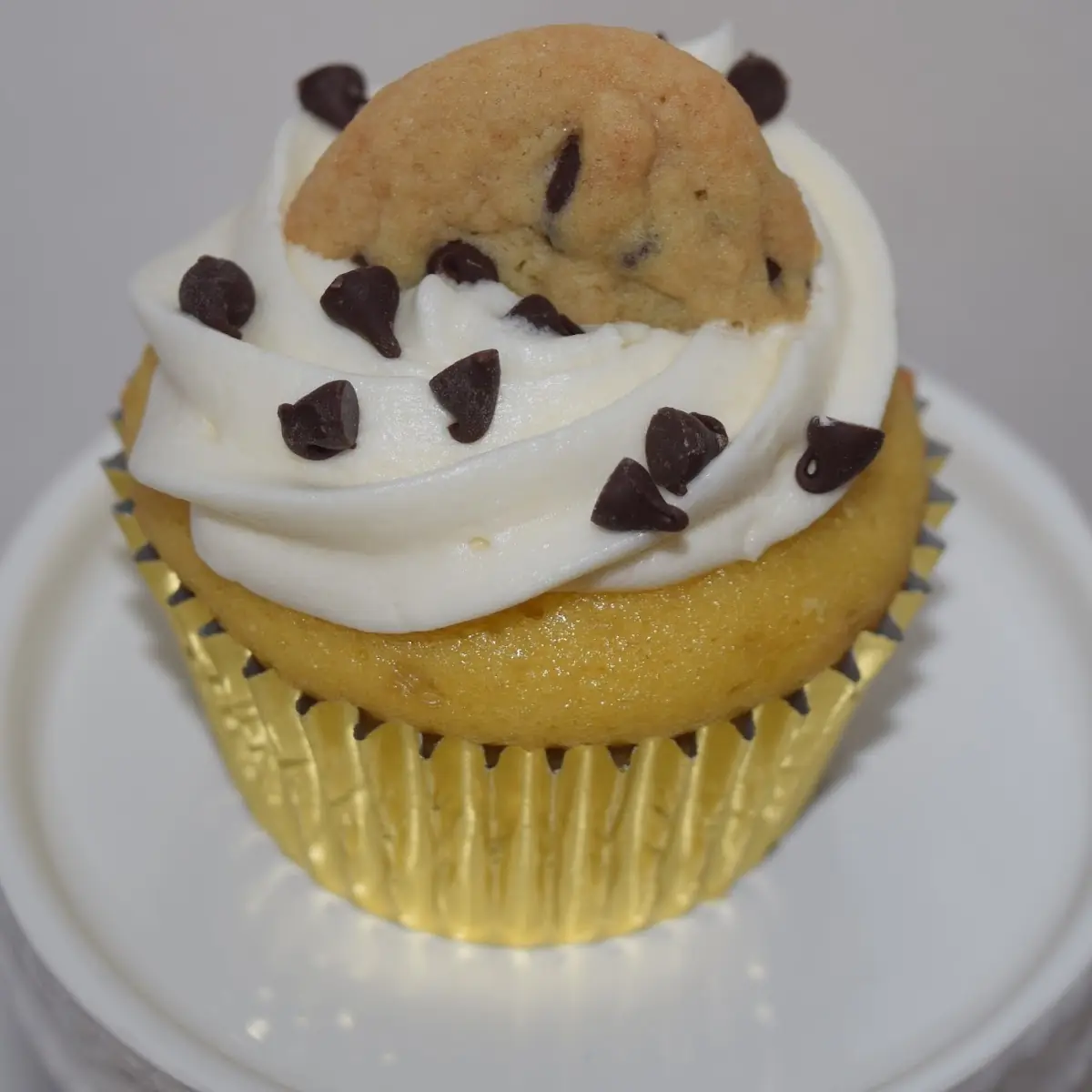 Chocolate Chip Cookie Dough Cupcake
