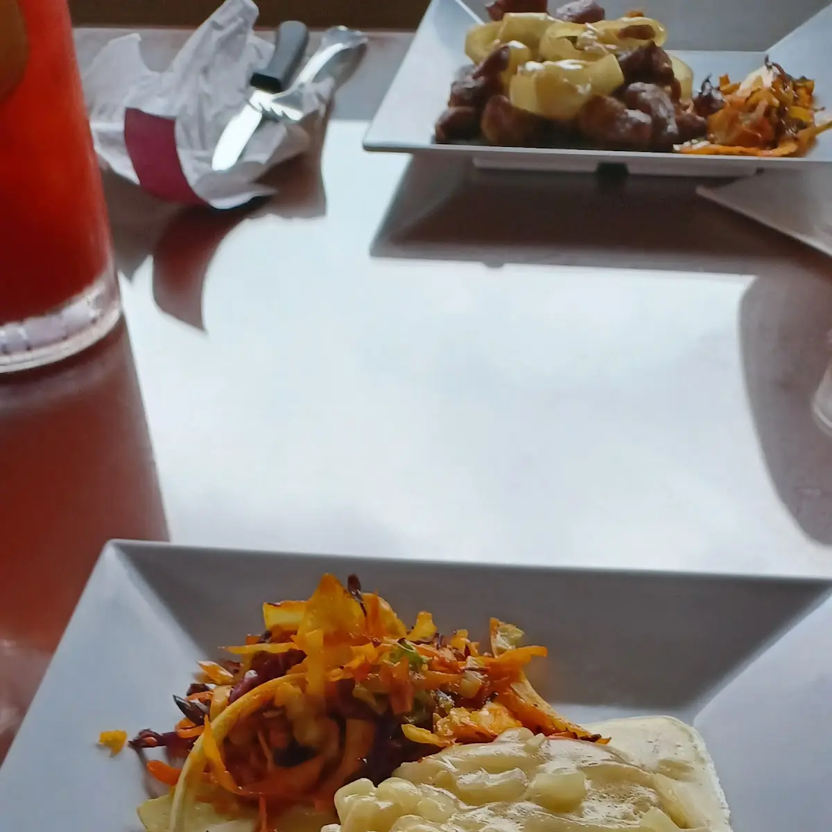 Pechuga de Pollo Con Bacon En Salsa Blanca