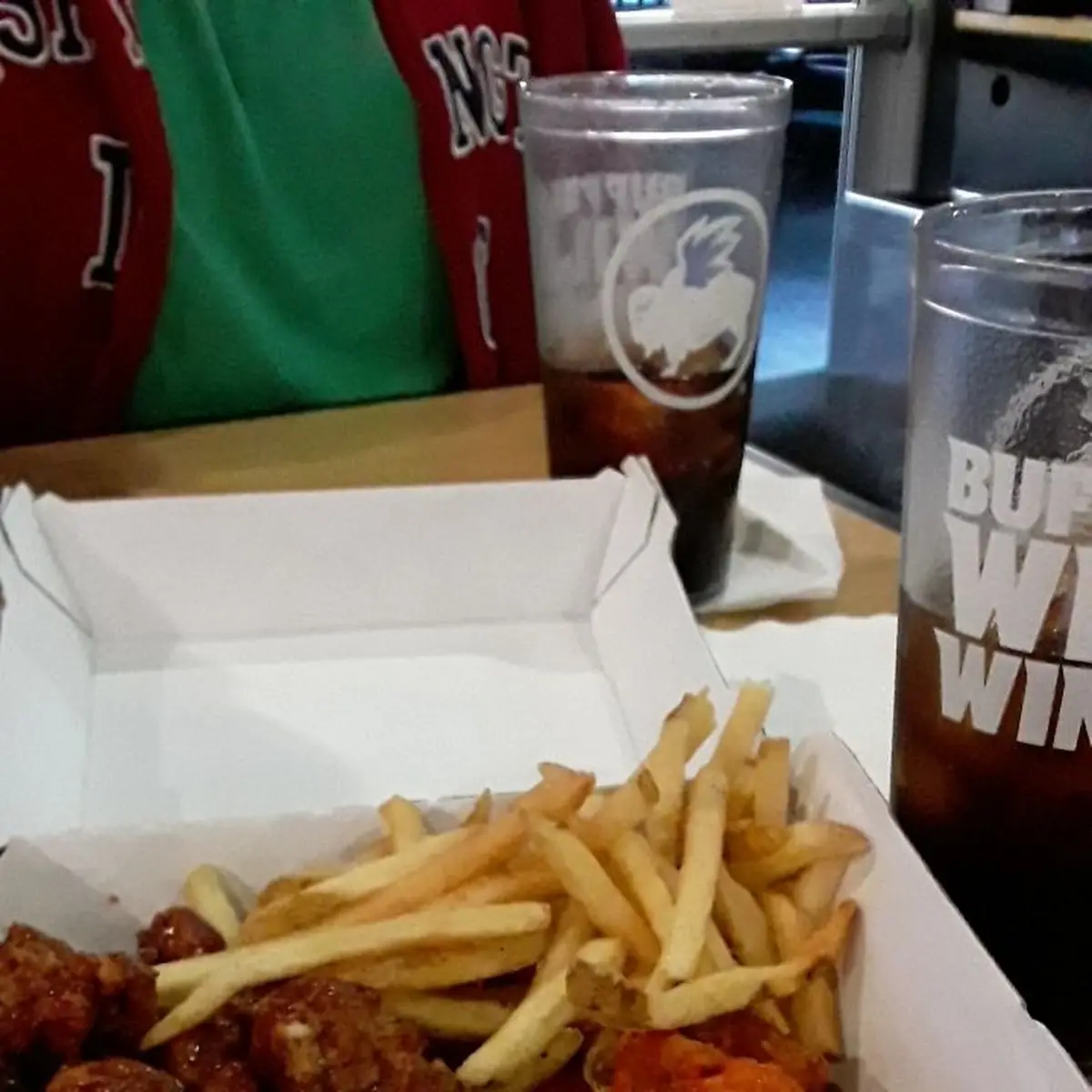 Boneless Chicken Wings with Fries