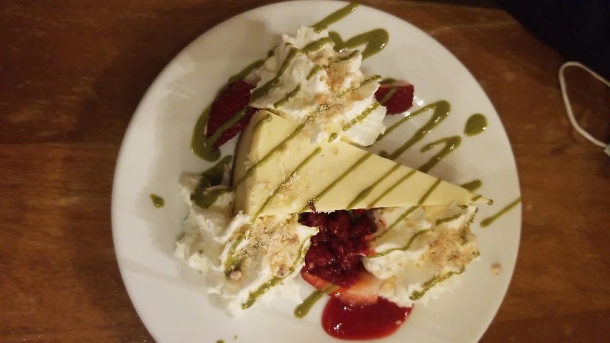 Cheese Cakes, CACAO 70 Eatery